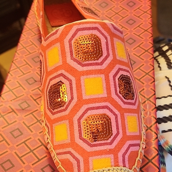 Tory Burch Pink and Orange Espadrilles with Geometric Pattern - Picture 2 of 4